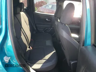 2022 Jeep Renegade Altitude z VIN ZACNJDE19NPN77457, wystawiony jako Copart lot #57131535 z przebiegiem 21 063 mil mil oraz Szkoda całkowita • Salvage title. Historia ofert i sprzedaży dostępna na DreamBid. Obrazek 11.