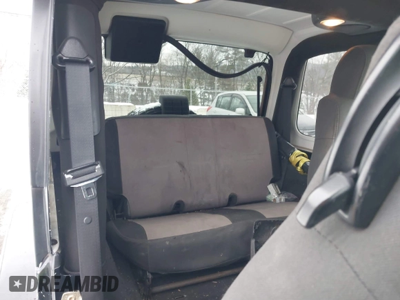 2005 Jeep Wrangler X with VIN 1J4FA39S55P353131, listed as a IAAI auction lot 41575949 with 154,026 mi miles and . Bid and sale history available at DreamBid. Image 8.