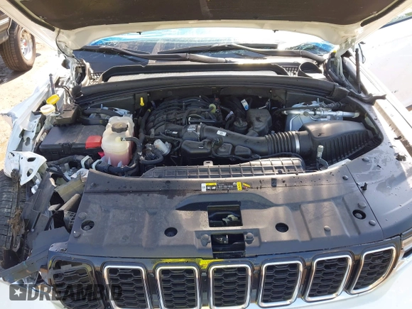 2022 Jeep Grand Cherokee Limited z VIN 1C4RJKBG1N8565926, wystawiony jako IAAI lot #42305417 z przebiegiem 44 943 mil mil oraz . Historia ofert i sprzedaży dostępna na DreamBid. Obrazek 10.