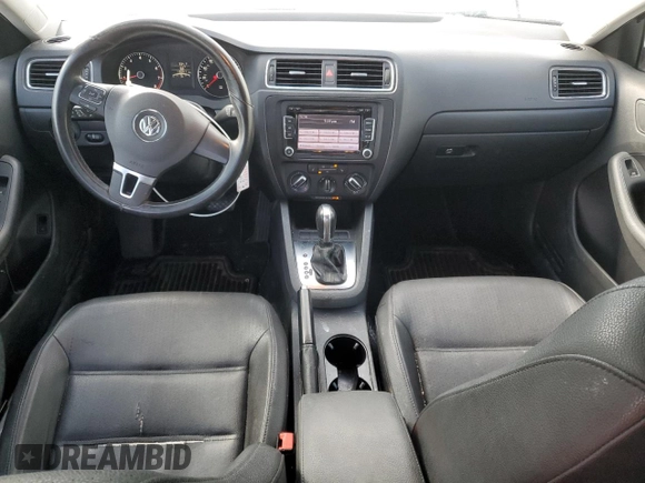 2012 Volkswagen Jetta SE z VIN 3VWDX7AJ7CM463135, wystawiony jako Copart lot #53800555 z przebiegiem 118 341 mil mil oraz Szkoda całkowita • Salvage title. Historia ofert i sprzedaży dostępna na DreamBid. Obrazek 8.