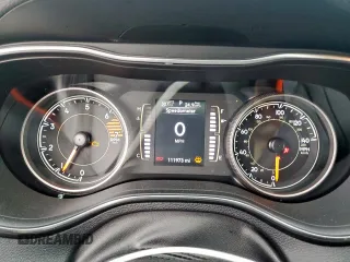 2019 Jeep Cherokee Latitude Plus with VIN 1C4PJLLB8KD176655, listed as a Copart auction lot 63762115 with 111,973 mi miles and Salvage title. Bid and sale history available at DreamBid. Image 9.