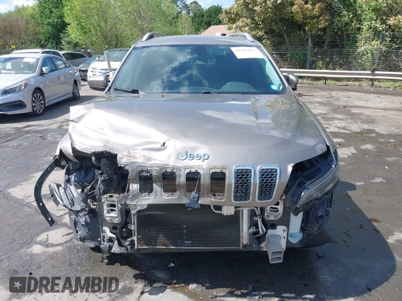 2019 Jeep Cherokee Latitude Plus with VIN 1C4PJLLB5KD184163, listed as a IAAI auction lot 41905051 with 247,574 mi miles. Bid and sale history available at carsss.com. Image 12.