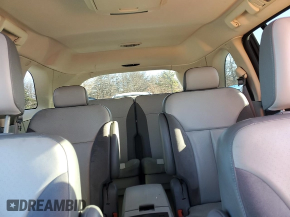 2008 Chrysler Pacifica Touring with VIN 2A8GF68X38R656690, listed as a Copart auction lot 86741684 with 46,289 mi miles and Clean title. Bid and sale history available at DreamBid. Image 10.