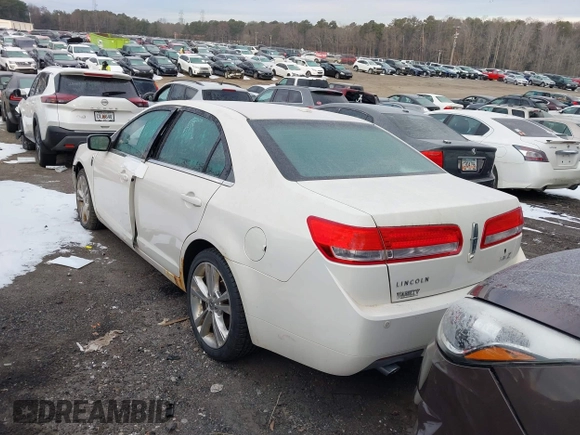 2012 Lincoln MKZ with VIN 3LNHL2GC2CR811515, listed as a IAAI auction lot 41335104 with 354,263 mi miles. Bid and sale history available at carsss.com. Image 3.