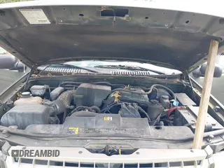 2002 Ford Explorer Eddie Bauer z VIN 1FMDU74E32ZB28117, wystawiony jako IAAI lot #42095761 z przebiegiem 125 946 mil mil oraz . Historia ofert i sprzedaży dostępna na DreamBid. Obrazek 10.