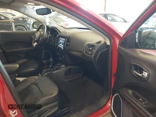 2019 Jeep Compass Limited z VIN 3C4NJDCB9KT752972, wystawiony jako IAAI lot #42590613 z przebiegiem 81 439 mil mil oraz . Historia ofert i sprzedaży dostępna na DreamBid. Obrazek 5.