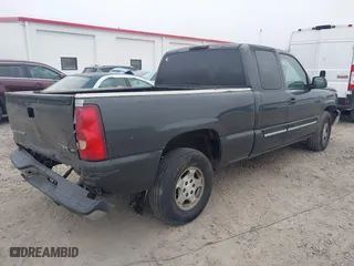 2003 Chevrolet Silverado 1500 LS with VIN 2GCEC19T131315205, listed as a IAAI auction lot 41804738 with 207,940 mi miles. Bid and sale history available at carsss.com. Image 4.