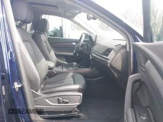 2021 Audi Q5 Premium Plus with VIN WA1BAAFY6M2015664, listed as a IAAI auction lot 41860435 with 26,088 mi miles. Bid and sale history available at carsss.com. Image 5.