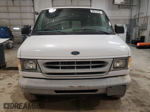 1999 Ford Econoline Passenger XL with VIN 1FBSS31L6XHA03014, listed as a Copart auction lot 88912295 with 107,472 mi miles and Salvage title. Bid and sale history available at DreamBid. Image 5.