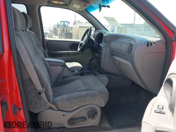 2002 Chevrolet TrailBlazer LTZ with VIN 1GNDT13S922399002, listed as a IAAI auction lot 42121421 with 266,842 mi miles and . Bid and sale history available at DreamBid. Image 5.