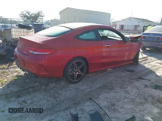 2018 Mercedes-Benz C 300 z VIN WDDWJ4KB9JF693250, wystawiony jako IAAI lot #41444482 z przebiegiem Nie podano mil oraz . Historia ofert i sprzedaży dostępna na DreamBid. Obrazek 4.