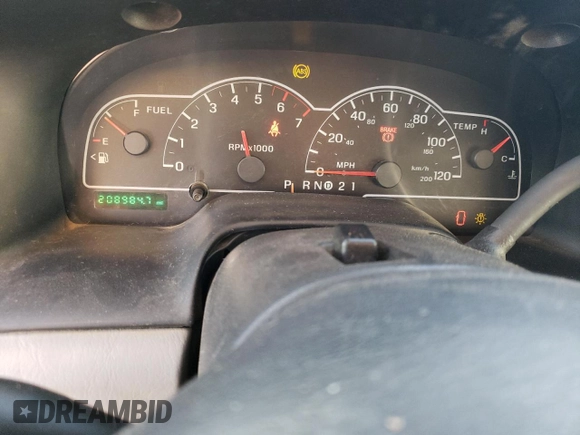 2001 Ford Windstar LX with VIN 2FMZA50421BB95048, listed as a Copart auction lot 45223795 with 208,984 mi miles and Salvage Title. Bid and sale history available at carsss.com. Image 9.
