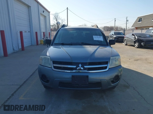 2008 Mitsubishi Endeavor LS with VIN 4A4MN21S98E043502, listed as a IAAI auction lot 41783447 with 114,394 mi miles. Bid and sale history available at carsss.com. Image 12.