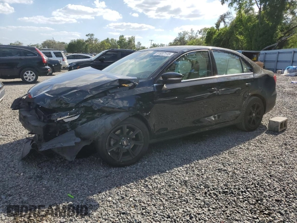 2013 Volkswagen Jetta SE with VIN 3VWDX7AJ8DM298486, listed as a Copart auction lot 51837115 with Not provided miles and Salvage title. Bid and sale history available at DreamBid. Image 1.