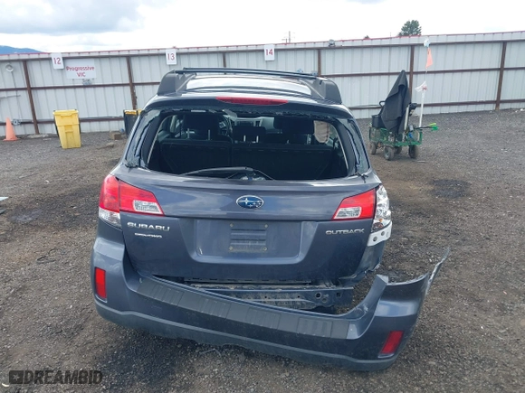 2014 Subaru Outback 2.5i with VIN 4S4BRBAC8E3287205, listed as a IAAI auction lot 41993636 with 207,959 mi miles. Bid and sale history available at carsss.com. Image 17.