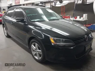 2012 Volkswagen Jetta TDI с VIN 3VWLL7AJ2CM424721, выставлен на аукционе IAAI как лот 41935878 с пробегом Не указан миль и . История ставок и продаж доступна на DreamBid. Изображение 1.