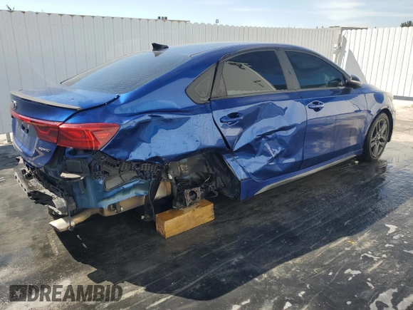 2020 Kia Forte GT-Line with VIN 3KPF34AD7LE160673, listed as a Copart auction lot 46910985 with 61,942 mi miles and Clean Title. Bid and sale history available at carsss.com. Image 3.
