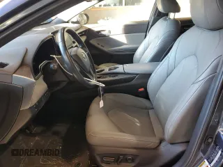 2020 Toyota Avalon Hybrid XLE z VIN 4T1A21FB7LU014807, wystawiony jako Copart lot #38368943 z przebiegiem 40 015 mil mil oraz . Historia ofert i sprzedaży dostępna na DreamBid. Obrazek 7.