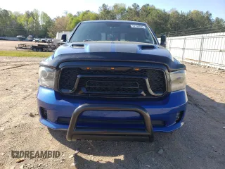 2015 Ram 1500 Sport z VIN 1C6RR7MT7FS568728, wystawiony jako Copart lot #52146695 z przebiegiem 188 409 mil mil oraz Szkoda całkowita • Salvage title. Historia ofert i sprzedaży dostępna na DreamBid. Obrazek 5.