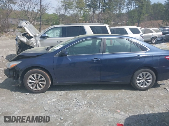 2017 Toyota Camry XLE with VIN 4T1BF1FK8HU715100, listed as a IAAI auction lot 41910692 with 113,438 mi miles. Bid and sale history available at carsss.com. Image 14.
