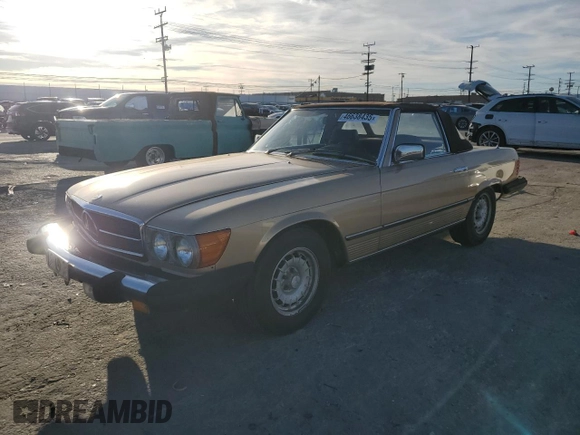 1981 Mercedes-Benz 380 380SL with VIN WDBBA45A8BB003796, listed as a Copart auction lot 46638435 with 122,163 mi miles and Salvage Title. Bid and sale history available at carsss.com. Image 1.