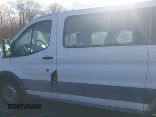 2016 Ford Transit XL z VIN 1FMZK1ZM7GKA95759, wystawiony jako IAAI lot #41426684 z przebiegiem 173 573 mil mil oraz . Historia ofert i sprzedaży dostępna na DreamBid. Obrazek 14.