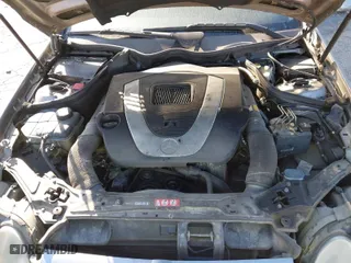 2006 Mercedes-Benz CLK-Class 3.5L with VIN WDBTJ56J86F197981, listed as a IAAI auction lot 41530032 with 242,295 mi miles. Bid and sale history available at carsss.com. Image 10.
