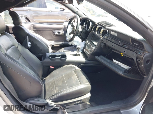 2021 Ford Mustang EcoBoost z VIN 1FATP8UH2M5120162, wystawiony jako IAAI lot #42561125 z przebiegiem 55 360 mil mil oraz . Historia ofert i sprzedaży dostępna na DreamBid. Obrazek 5.