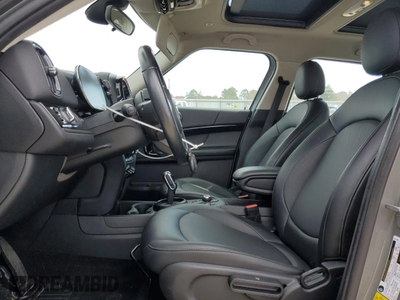 2022 MINI Countryman Cooper with VIN WMZ43BR08N3N69532, listed as a Copart auction lot 45734365 with 61,954 mi miles and Salvage title. Bid and sale history available at DreamBid. Image 7.