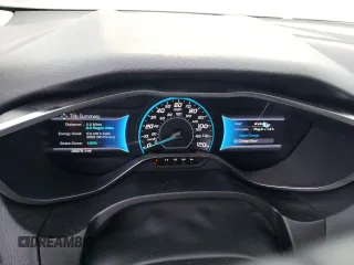 2016 Ford Focus Electric z VIN 1FADP3R46GL293146, wystawiony jako Copart lot #81911153 z przebiegiem 28 078 mil mil oraz . Historia ofert i sprzedaży dostępna na DreamBid. Obrazek 9.