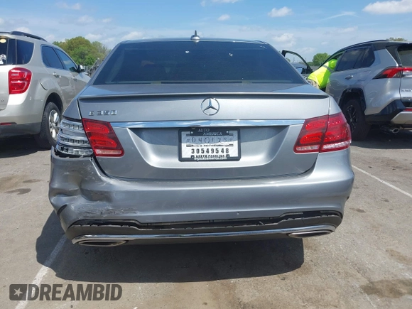 2014 Mercedes-Benz E 350 Sport with VIN WDDHF5KB7EA999026, listed as a IAAI auction lot 41929685 with 119,827 mi miles and . Bid and sale history available at carsss.com. Image 16.