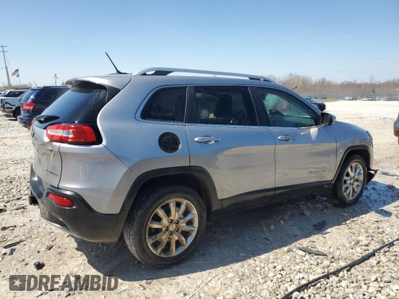 2015 Jeep Cherokee Limited with VIN 1C4PJMDSXFW765544, listed as a Copart auction lot 52384255 with 118,214 mi miles and Clean Title. Bid and sale history available at carsss.com. Image 3.