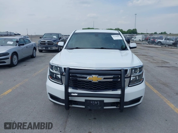 2018 Chevrolet Tahoe Commercial z VIN 1GNSKDEC8JR238969, wystawiony jako IAAI lot #42440047 z przebiegiem 126 373 mil mil oraz . Historia ofert i sprzedaży dostępna na DreamBid. Obrazek 12.