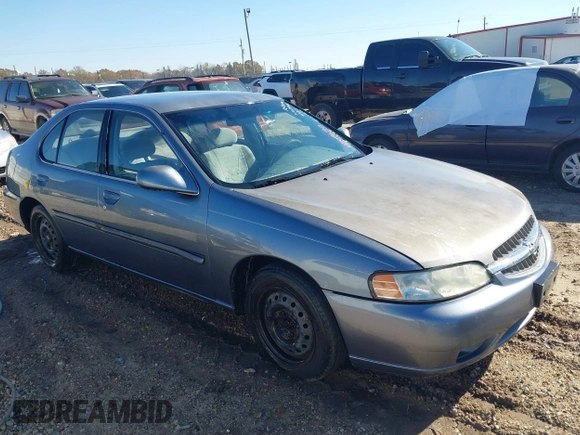 2000 Nissan Altima XE with VIN 1N4DL01D2YC187560, listed as a IAAI auction lot 41209630 with 231,442 mi miles and . Bid and sale history available at carsss.com. Image 1.