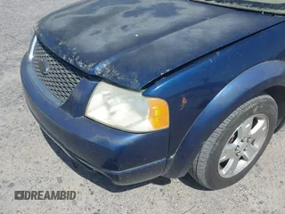 2005 Ford Freestyle Limited with VIN 1FMDK03195GA69554, listed as a IAAI auction lot 41835638 with 1 mi miles. Bid and sale history available at carsss.com. Image 6.