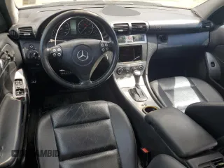 2006 Mercedes-Benz C 230 Sport с VIN WDBRF52HX6A836468, выставлен на аукционе Copart как лот 64101725 с пробегом 175 921 миль миль и Списание • Salvage title. История ставок и продаж доступна на DreamBid. Изображение 8.