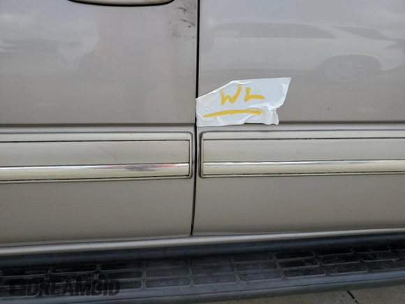 2005 Chevrolet Suburban LT with VIN 1GNEC16Z05J130250, listed as a Copart auction lot 73827604 with 166,013 mi miles and Non Repairable. Bid and sale history available at carsss.com. Image 13.