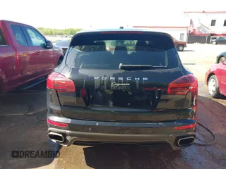 2016 Porsche Cayenne z VIN WP1AA2A23GLA04144, wystawiony jako IAAI lot #42117178 z przebiegiem 70 255 mil mil oraz . Historia ofert i sprzedaży dostępna na DreamBid. Obrazek 15.