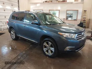 2012 Toyota Highlander Limited with VIN 5TDDK3EH4CS152327, listed as a IAAI auction lot 41661129 with 196,836 mi miles. Bid and sale history available at carsss.com. Image 1.