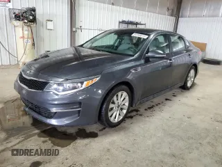 2017 Kia Optima LX z VIN 5XXGT4L30HG148095, wystawiony jako Copart lot #54348615 z przebiegiem 142 182 mil mil oraz Szkoda całkowita • Salvage title. Historia ofert i sprzedaży dostępna na DreamBid. Obrazek 1.