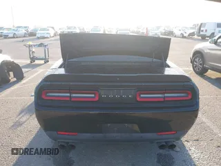 2016 Dodge Challenger R/T Scat Pack z VIN 2C3CDZFJ8GH275714, wystawiony jako IAAI lot #41867179 z przebiegiem Nie podano mil oraz . Historia ofert i sprzedaży dostępna na DreamBid. Obrazek 16.