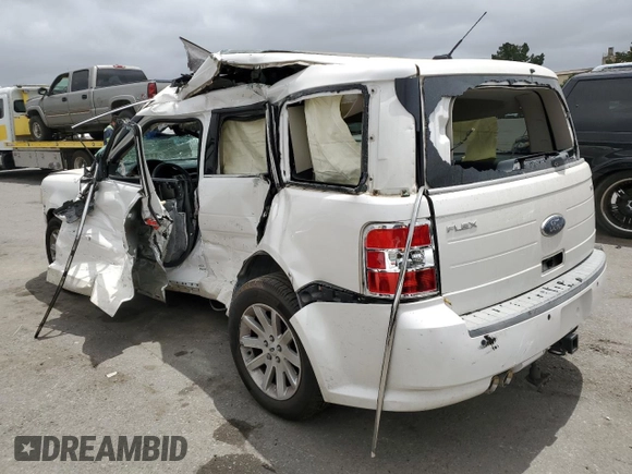 2009 Ford Flex SEL z VIN 2FMDK52C29BA15526, wystawiony jako Copart lot #53630793 z przebiegiem Nie podano mil oraz Szkoda całkowita • Salvage title. Historia ofert i sprzedaży dostępna na DreamBid. Obrazek 2.