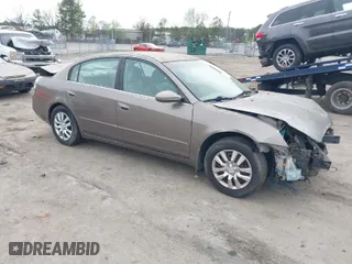 2005 Nissan Altima 2.5 S with VIN 1N4AL11D05N419727, listed as a IAAI auction lot 41950977 with 172,485 mi miles. Bid and sale history available at carsss.com. Image 1.