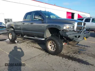 2003 Dodge Ram 3500 ST with VIN 3D7LU38C33G833685, listed as a IAAI auction lot 41317915 with 117,260 mi miles. Bid and sale history available at carsss.com. Image 1.