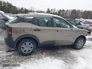 2025 Nissan Kicks S with VIN 3N8AP6BBXSL313200, listed as a IAAI auction lot 41546583 with 5,964 mi miles. Bid and sale history available at carsss.com. Image 13.