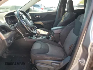 2018 Jeep Cherokee Latitude Tech Connect with VIN 1C4PJMCX0JD506479, listed as a Copart auction lot 57210275 with 189,588 mi miles and Salvage title. Bid and sale history available at DreamBid. Image 7.