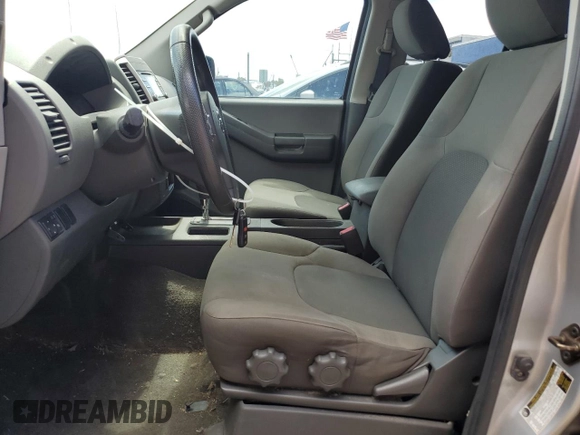 2014 Nissan Xterra S with VIN 5N1AN0NU4EN810934, listed as a Copart auction lot 65181555 with 92,786 mi miles and Clean title. Bid and sale history available at DreamBid. Image 7.