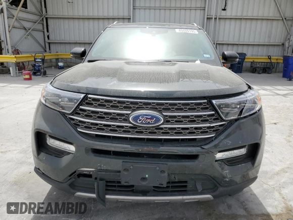 2022 Ford Explorer King Ranch with VIN 1FM5K7LC4NGC46302, listed as a Copart auction lot 49409195 with 33,300 mi miles and Salvage Title. Bid and sale history available at carsss.com. Image 5.