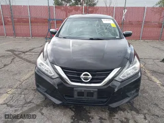 2018 Nissan Altima 2.5 SL with VIN 1N4AL3AP1JC198487, listed as a IAAI auction lot 41583866 with 146,172 mi miles. Bid and sale history available at carsss.com. Image 12.