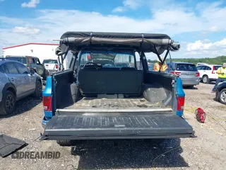 1988 Chevrolet Blazer с VIN 1GNEV18K2JF151480, выставлен на аукционе IAAI как лот 42590420 с пробегом Не указан миль и . История ставок и продаж доступна на DreamBid. Изображение 13.